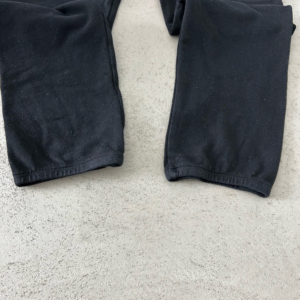 Monrow Mommy Jogger Pants with White Drawstring - Picture 4 of 5